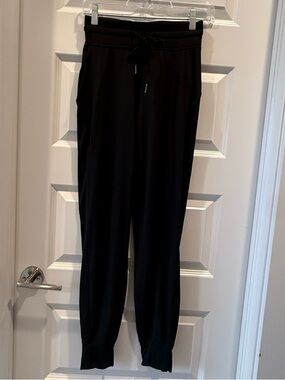 Lululemon Black Jogger Pants – Size 2 High Rise Athletic